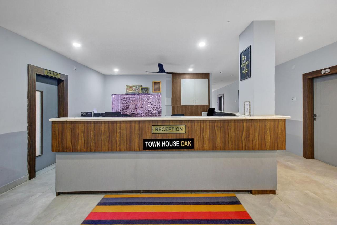 Collection O Hotel Swagath Pride Mancherāl Exteriör bild