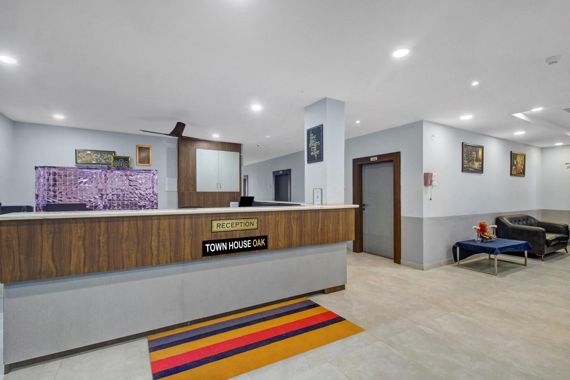 Collection O Hotel Swagath Pride Mancherāl Exteriör bild